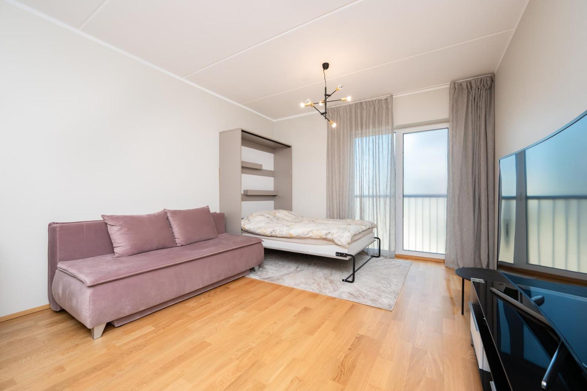 Simple At Katusepapi Apartament